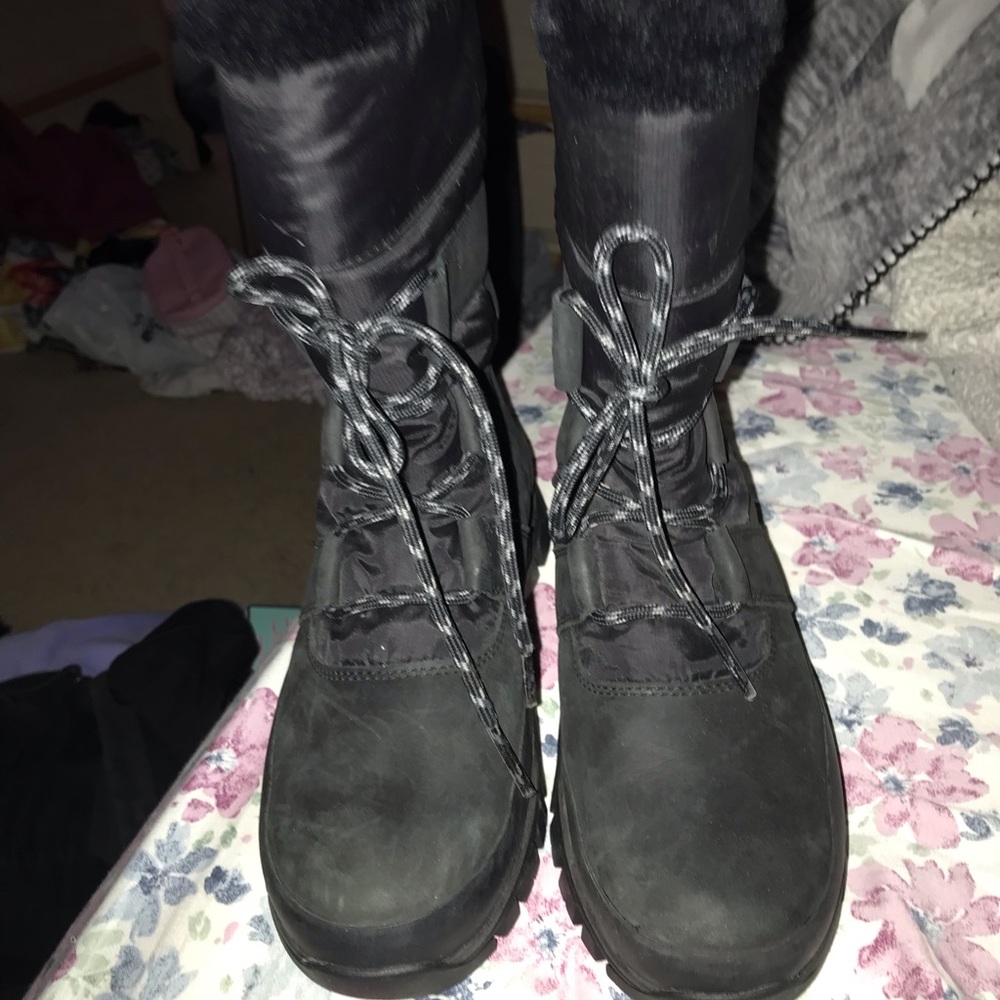 Women's Black Winter Boots
